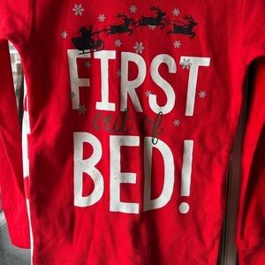 NWT-🎅🏻🎅🏻🎄🎄 Child’s 2 Piece Christmas Pajamas (Unisex)